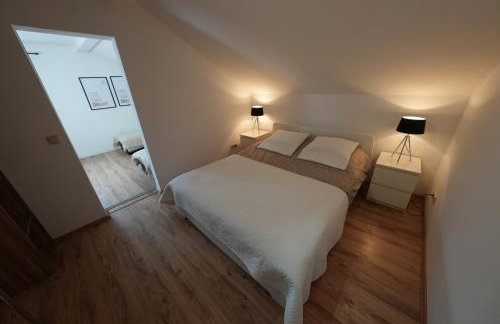 Dom nad rzeką - Foto 13