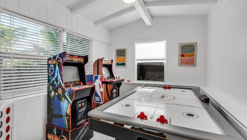Ventur Tropical with Elite Pool & Ultimate Fun Zone - Foto 3, Game Room