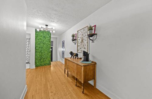 Modern Apartment with Parking & Prime Location - Foto 10