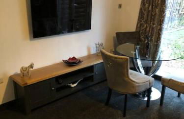 Entire 2 bed modern apartment - Foto 21