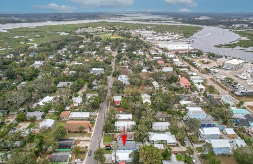 Coco's Cozy Cabana - Hot Tub Walk to Downtown - Foto 37