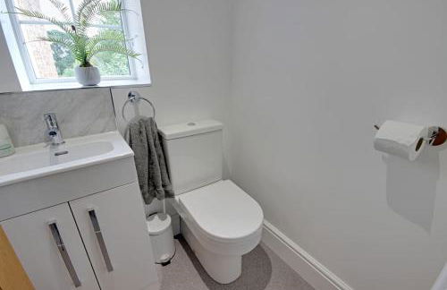 One Norwood - Grade 2 Listed, Central 3 Bed - Photo 11