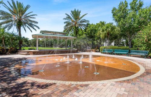 Modern 2BR2BA Pool Gym Near Airport #8 - Foto 19