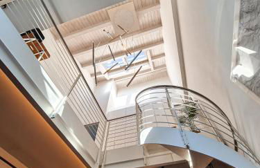 Modern loft, design & comfort - Photo 2