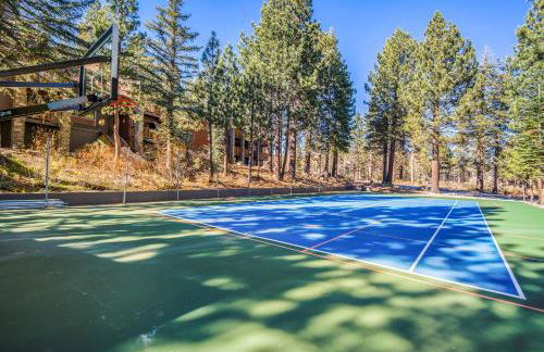 Summit by 101 Great Escapes - Photo 14