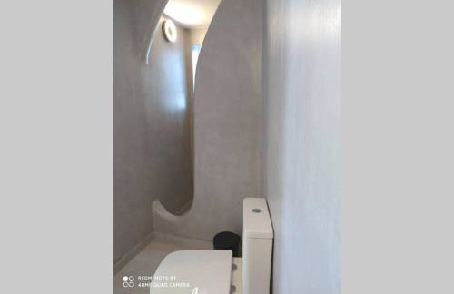 Irini's B & W house with jacuzzi - Photo 21