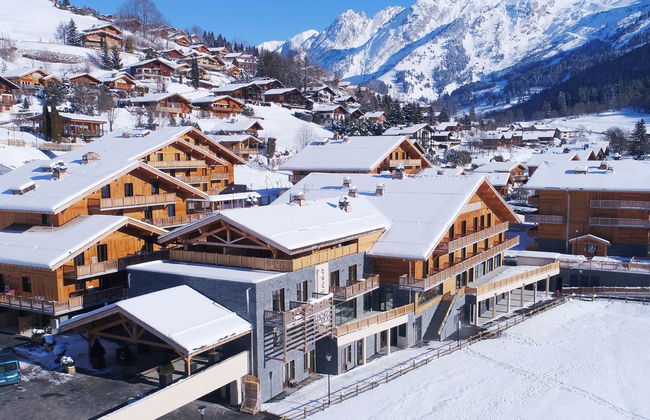 3 bedroom Apartment in La Clusaz with swimming pool and terrace - Photo 2