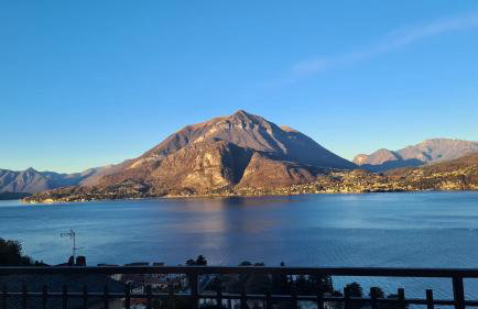 Villa Gli Ulivi - Ushuaia Apartment Lake & Garden View - Free Parking - Foto 5