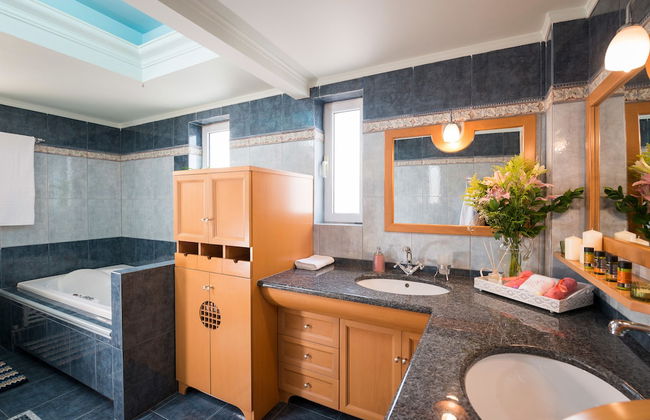 Steps to the Beach Spacious Home-Parking - Foto 42