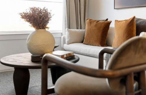 Hyatus Luxury Residences Boston Everett Premier Collection - Photo 29