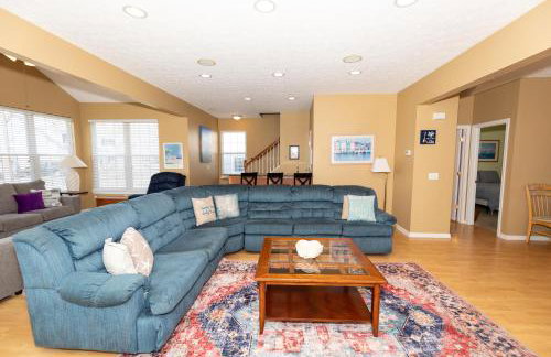 5 Bedroom Home in Old Homestead II - Photo 57