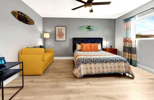 Huntington Beach, AC, Pool, Hot Tub, Detached Office, Close to Beach, Outside Entertaining Area - Photo 30