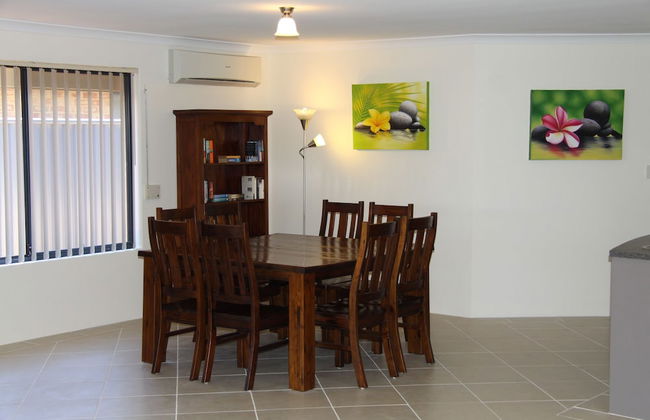 Byford House on the Scarp - Photo 6