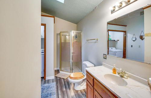 half Mi to DeSoto Lake Hot Springs Village Home - Foto 10