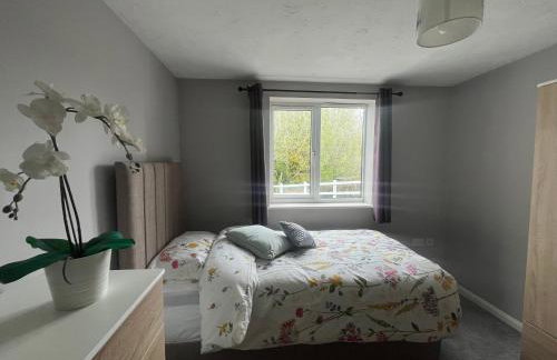 Oberon's Rest - Spacious 2 Bed Home perfect for Contractors & Families near Shipley, Bradford - Foto 7