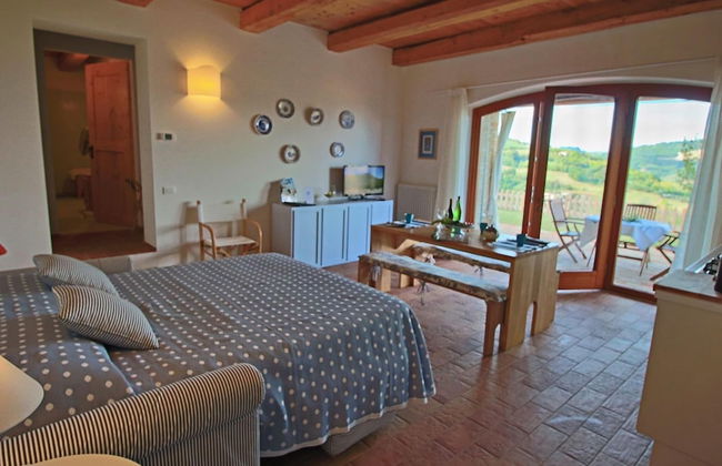 Cottage in Montelabbate With Pool, Garden, Bbq, Parking - Foto 5