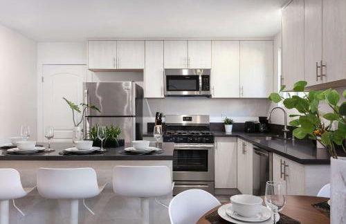 Modern 3BR Apt with Parking in Glendale - Foto 7