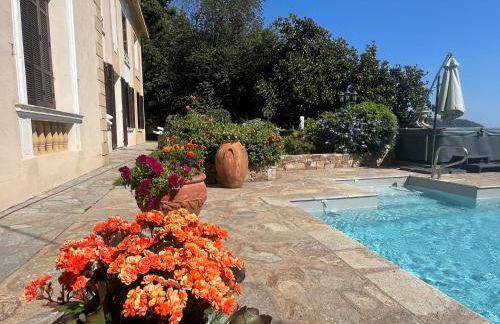 RDC maison de maitre pour 6 personnes avec piscine et jacuzzi - Photo 9