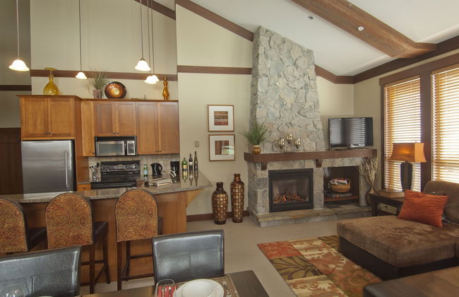 Stonebridge Lodge - Photo 3