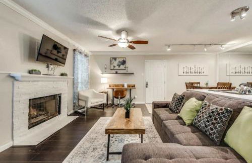 1BD Condo DFW South Irving I24 - Foto 1