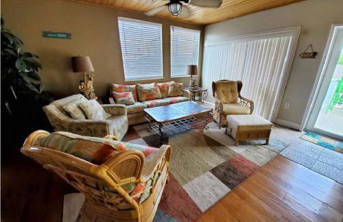 Large Oceanfront Property wPool 8br sleeps 24 - Foto 10