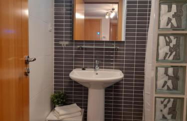 Piso de lujo THE HAPPY PLACE - descansar y trabajar en Golf Panoramica para 4 pers - internet fibra GRATIS - Foto 27