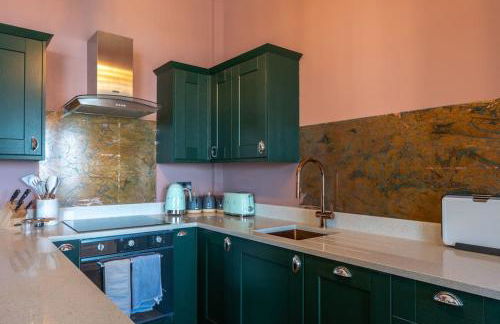 Stylish Beachfront Luxury Apartment, Sweeping Ocean Views and Log Burner - Foto 78