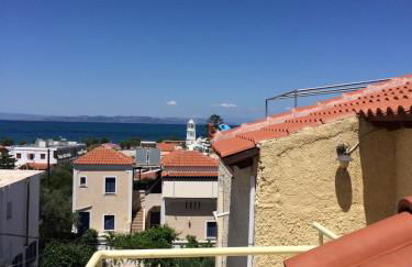 Blue Horizon Apt - Big Terrace Overlooking the Sea - Foto 11