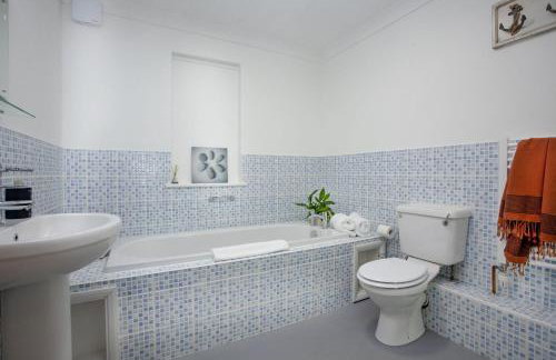 Atlantic View, Penzance - Photo 14