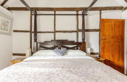 Beautiful 17th Century Cottage - Photo 39