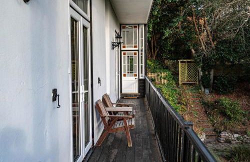 2 Claremont - Photo 40