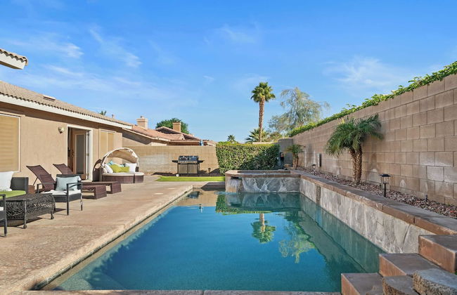 La Quinta Desert Haven Luxe Stay w/ Private Pool, Hot Tub, Pool Table - Foto 37