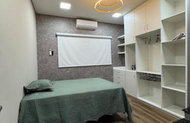 Moderno, Aconchegante e Perto de Tudo! - Foto 29