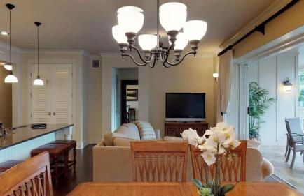 F211 Second Floor 3-bedroom Poolside Lanai - Foto 25