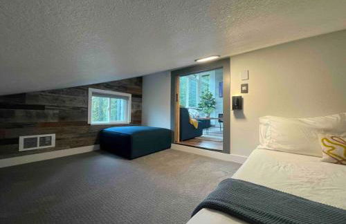 Blue Owl - Tree House Views! Couples Getaway! - Foto 7