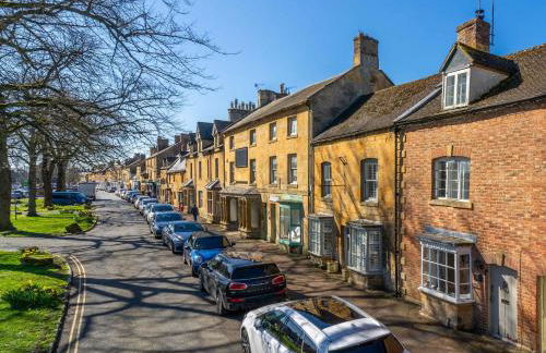 Period Charm in the heart of the Cotswold's - Foto 16