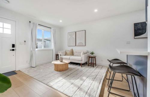 Brand New Apt w Parking Blocks from Downtown- C - Foto 7