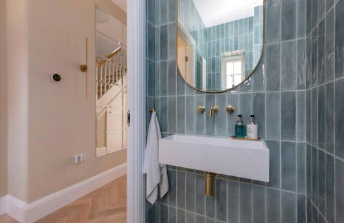 Detached Modern 3 Bedroom House - Photo 35