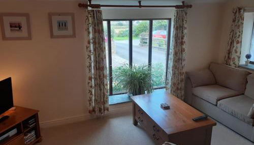 The Old Barn - Photo 3