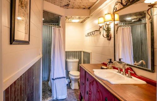 Enchanting Mountain Cottages w Hot Tub & Fireplace - Foto 33