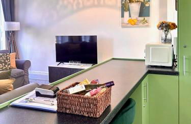 Beautiful Grade 2 Home in centre of Newcastle-St James Park FREE CITY PARKING - Foto 7