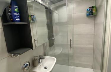 New komplett möblierte Wohnung-Zentral - Foto 13