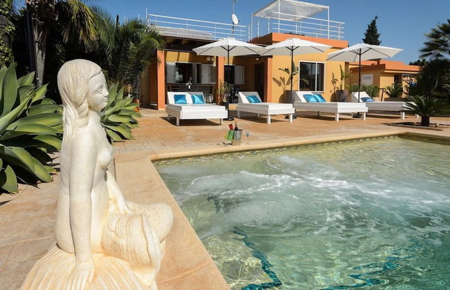 Modern Villa With Pool Near Town - Foto 17