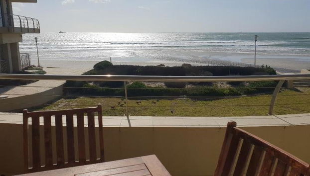 Lagoon Beach Hotel Apartments - Photo 2