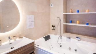 L'Escapade Indigo - Balnéo - Sauna - Foto 5