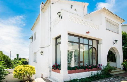 5 Bedroom Awesome Home In Alella - Foto 12