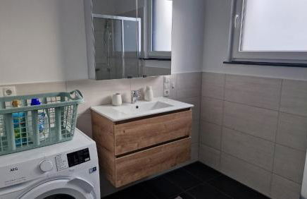 Modern Living Apartment with Sunset Terrace - Lift - Smart TV - XXL Terrasse - Foto 31