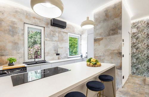 Eclipse #1 - Photo 11