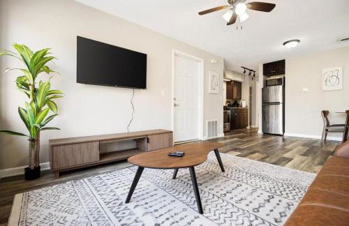 A Trendy Escape close to Downtown Peoria - Foto 16