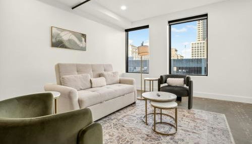 Chic Downtown Tulsa Beacon 2BR Stay - Foto 2